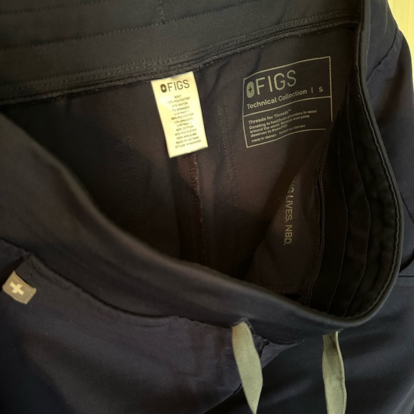 FIGS Scrubs - Zamora Jogger Pants - Technical Collection - Picture 4 of 10